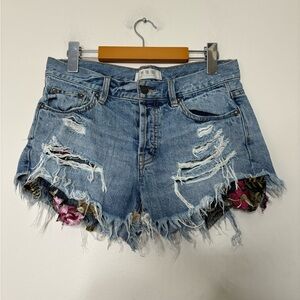 Free people denim distressed shorts 25